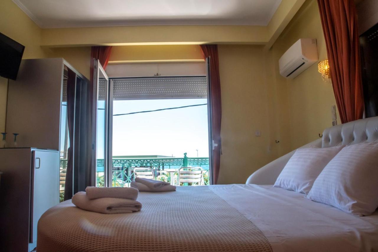 Hotel Astoria อีกูเมนิทซา ภายนอก รูปภาพ